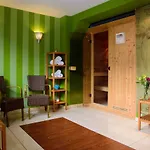 ホテル Hotel Rezydencja 3*