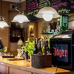 Hotel Rezydencja 3* カルパッチ