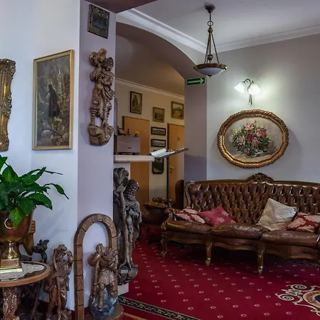 Hotel Rezydencja מלון קרפאז'