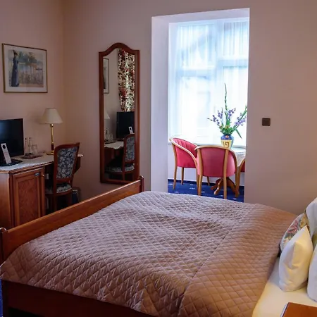 Hotel Rezydencja קרפאז'