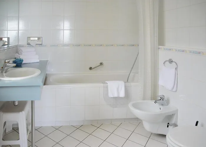 Hotel Rezydencja מלון קרפאז'